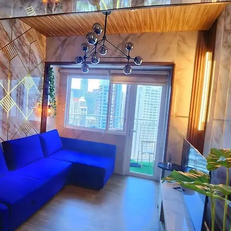 Family Suites- Self Service Condo Unit In Jazz Residences Makati